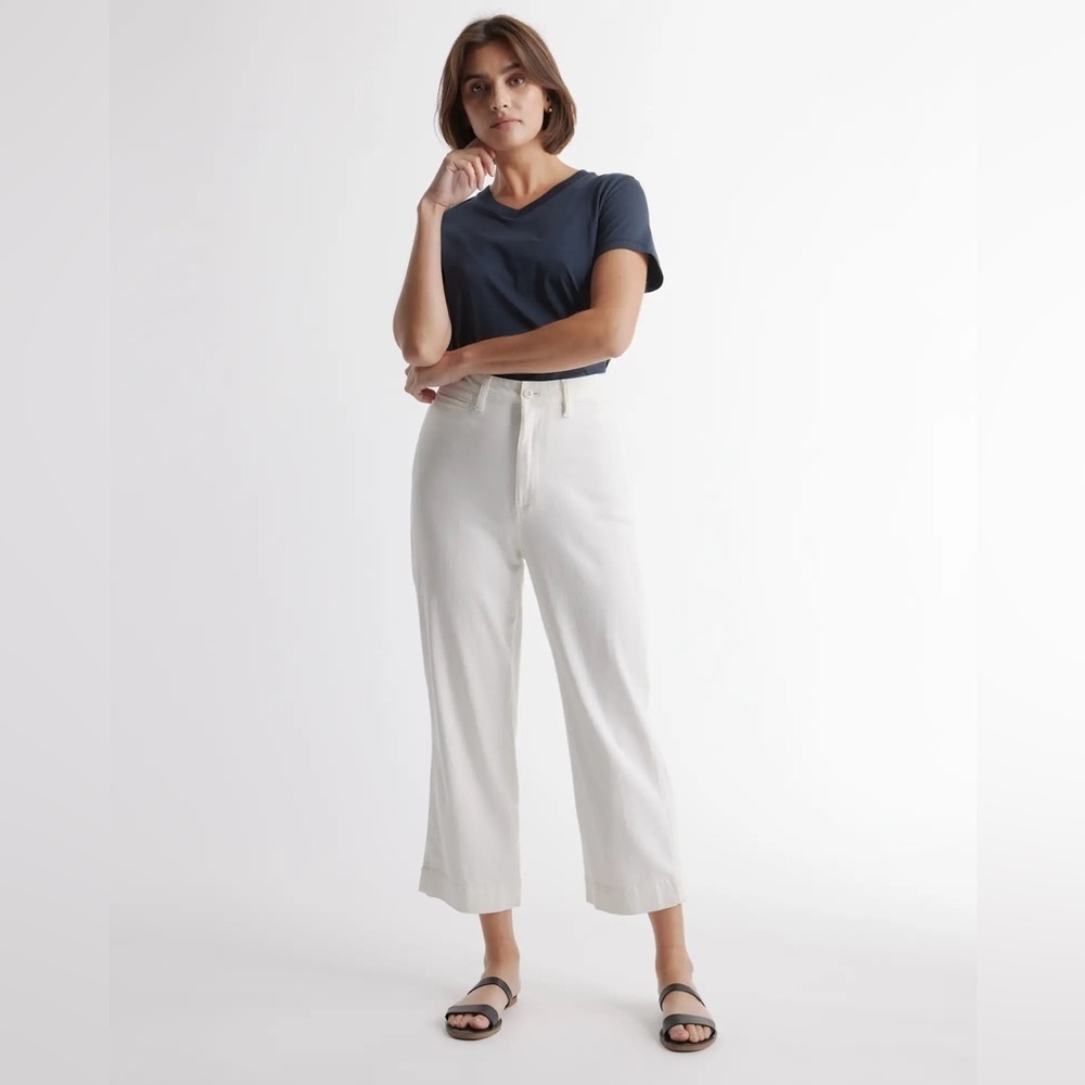 NWT Quince Organic Stretch Cotton Twill Wide-Leg
Crop Pants in Ivory, Size 28